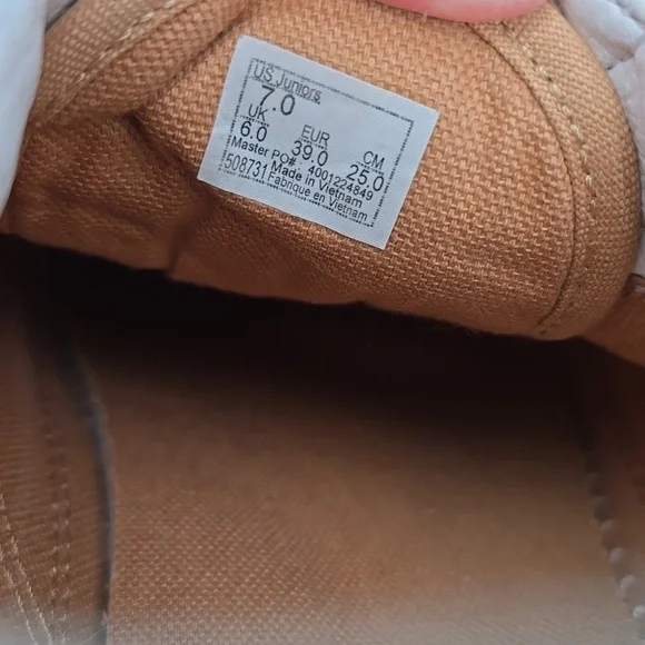 Vans Juniors Glitter Gold Old Skool Sneakers - Picture 11 of 11